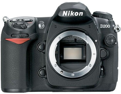 Nikon D200: A Dirt Cheap DSLR for Beginners